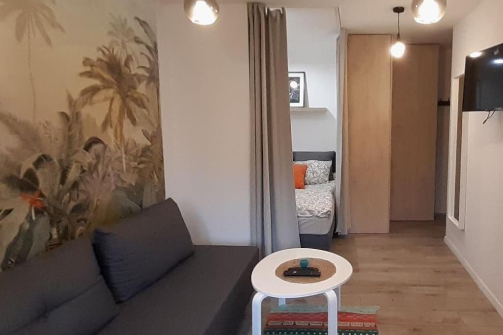Lemuria Apartament Szkolna Centrum Legnica Exterior photo